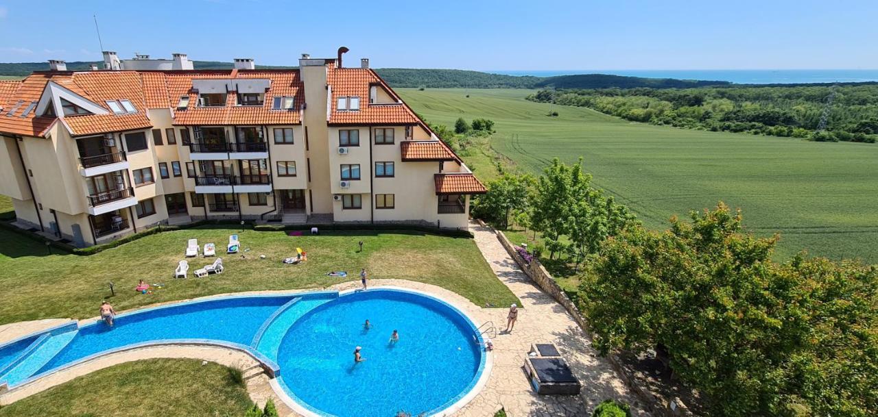 Four Seasons Apartment - Oasis Beach Resort Bliznatsi Exterior foto